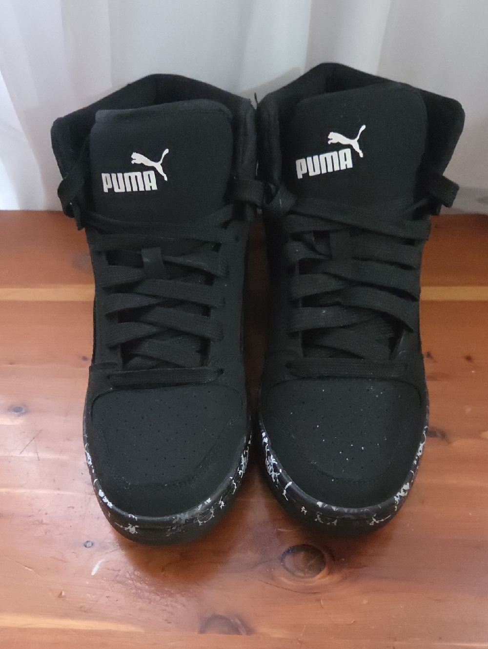 Puma Sneakers SZ 7
